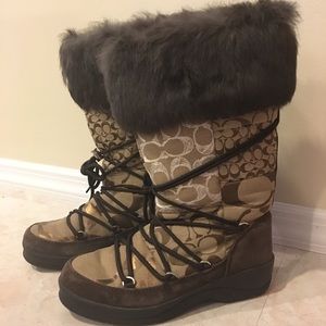 Coach boots